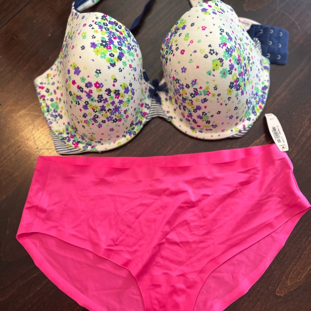 Brand new, Victoria’s Secret multicolor bra and hot pink underwear L
